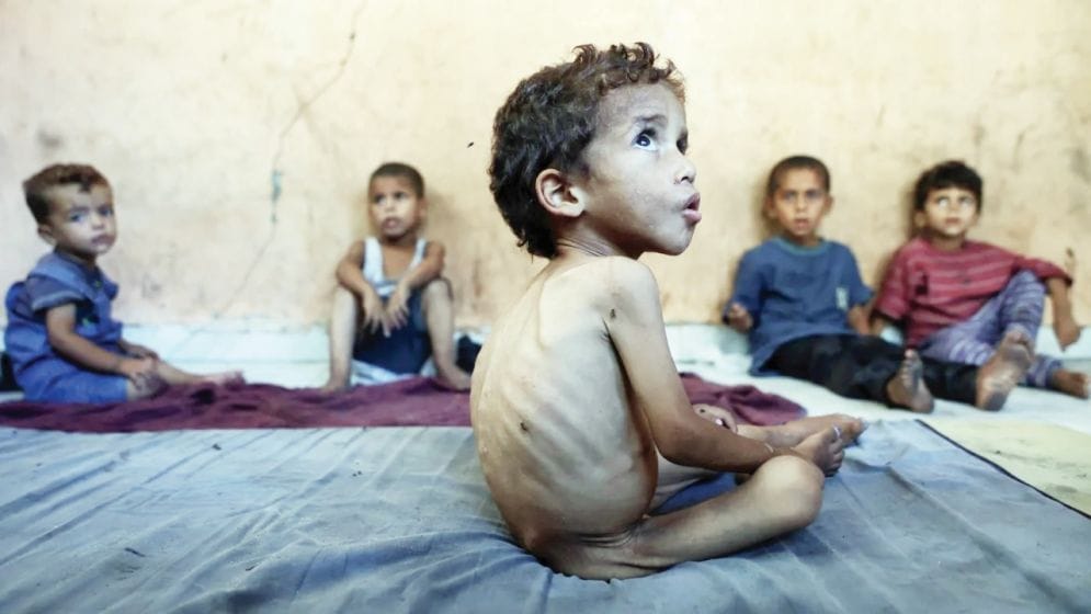 গাজার শিশুদের দেখে কাঁদলেন : জ্যাকি চ্যান