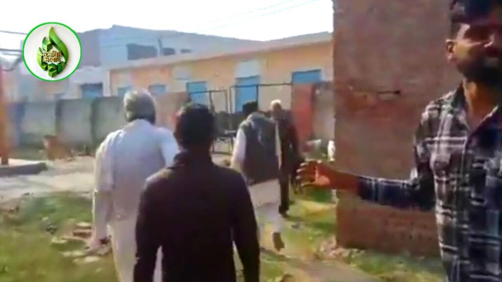 ভারতে বজরং দল কর্মীর হাতে ৩ মুসলিম বৃদ্ধ লাঞ্ছিত