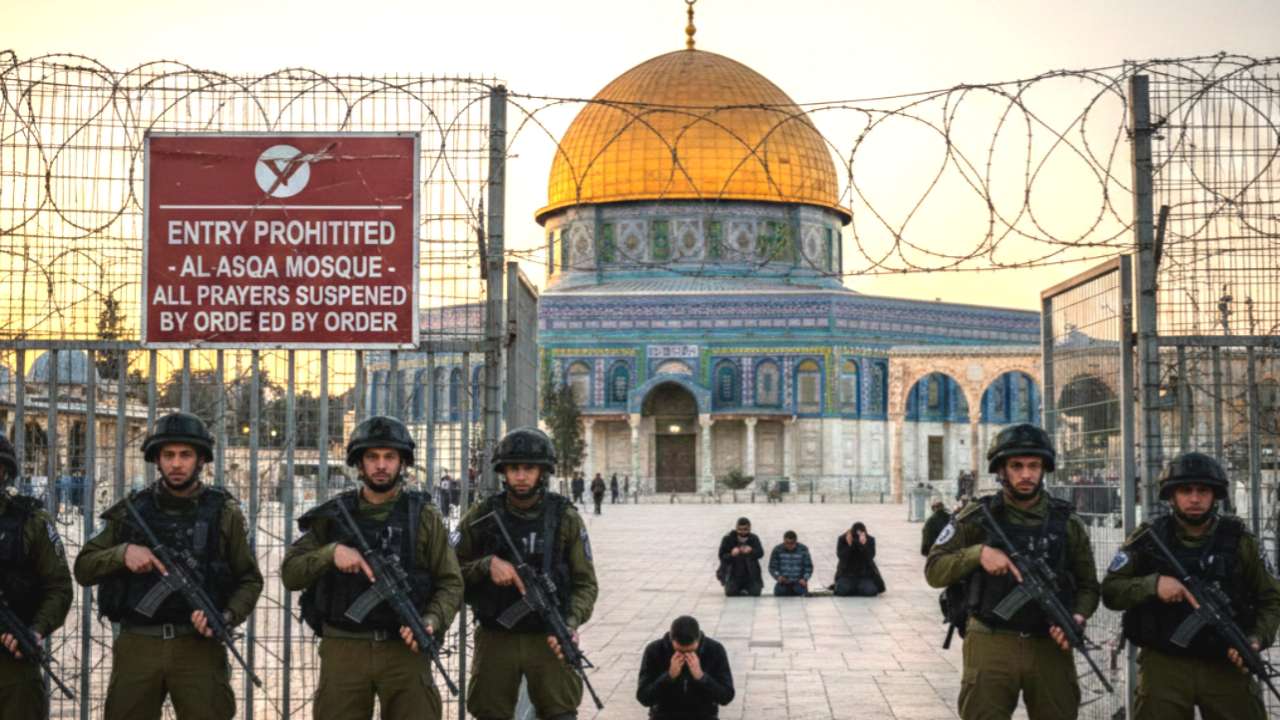 রমজানে আল-আকসা মসজিদে জুমাসহ সব ইবাদত নিষিদ্ধ করল ইসরায়েল