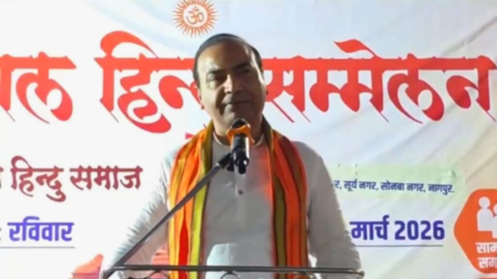 "কেন ঘোষণা করা যাবে না হিন্দু রাষ্ট্র?" -বিজেপি নেতার বক্তব্যে ভারতে তীব্র সাম্প্রদায়িক উত্তাপ 2 "কেন ঘোষণা করা যাবে না হিন্দু রাষ্ট্র?" -বিজেপি নেতার বক্তব্যে ভারতে তীব্র সাম্প্রদায়িক উত্তাপ