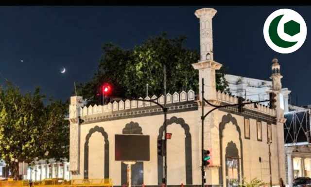 দিল্লির ঐতিহাসিক মসজিদ ঘিরে সংকট! বিদ্যুৎ বিচ্ছিন্ন, প্রবেশে বাধা, কাঁদলেন ইমাম - কী ঘটছে রেস কোর্স মসজিদে? দিল্লির ঐতিহাসিক মসজিদ ঘিরে সংকট!